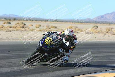 media/Jan-10-2025-CVMA Friday Practice (Fri) [[489e0da257]]/Group 4 and Trackday/Session 2 (Turn 4 Inside)/